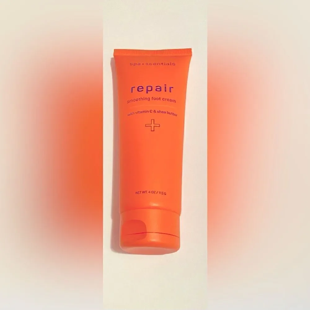 🛍️Spa . Scentials Repair Smoothing Foot Cream with vitamin C & Shea butter 💥